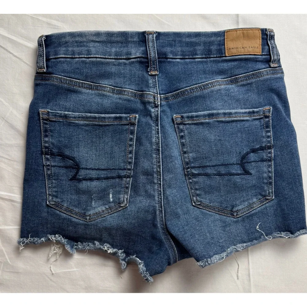 American Eagle Curvy Hi-Rise Shortie Distressed Denim‎ Shorts Blue Womens Size 4